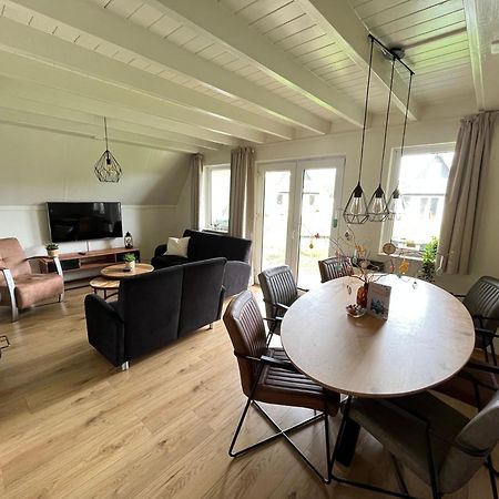 Vakantiepunt 142 - Moderne Vakantiewoning Aan Het Water! Gramsbergen Exteriér fotografie